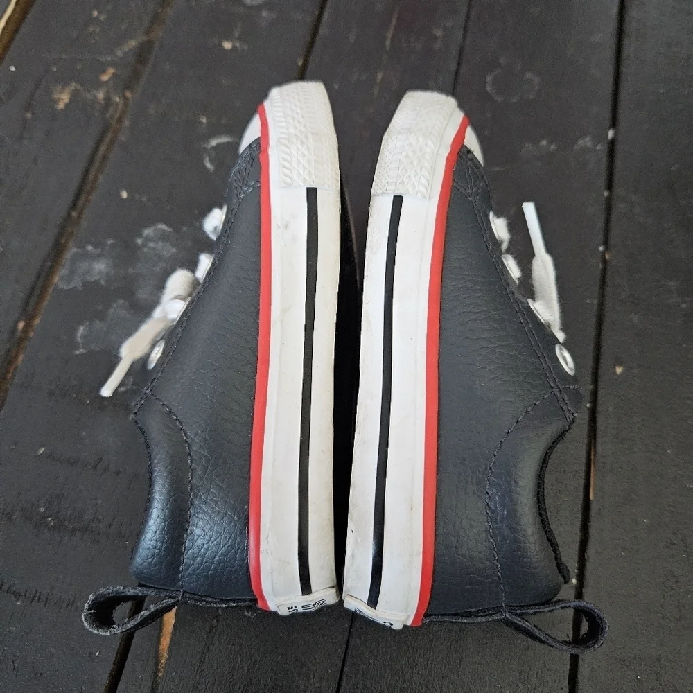 Converse Toddler 5 Black Leather Sneakers Shoes Lace Up  Bump Toe Baby Boy Girl
